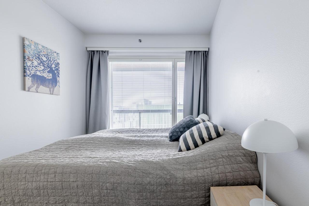 Sleepwell Apartments Niittykumpu 12 - Metro, 15 Min From Helsinki City Еспоо Екстериор снимка