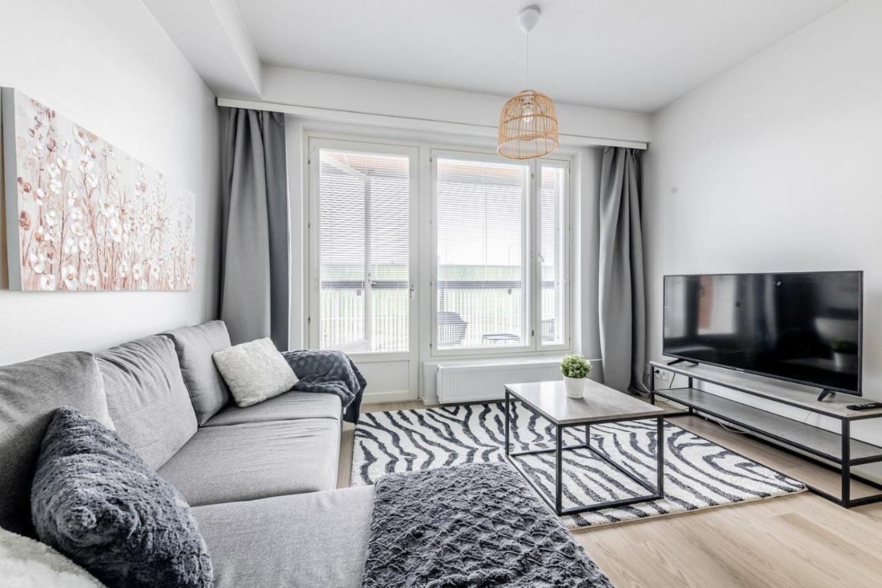 Sleepwell Apartments Niittykumpu 12 - Metro, 15 Min From Helsinki City Еспоо Екстериор снимка