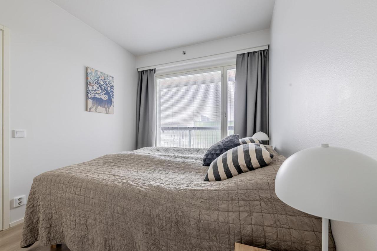 Sleepwell Apartments Niittykumpu 12 - Metro, 15 Min From Helsinki City Еспоо Екстериор снимка