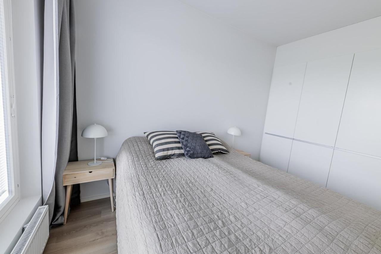 Sleepwell Apartments Niittykumpu 12 - Metro, 15 Min From Helsinki City Еспоо Екстериор снимка