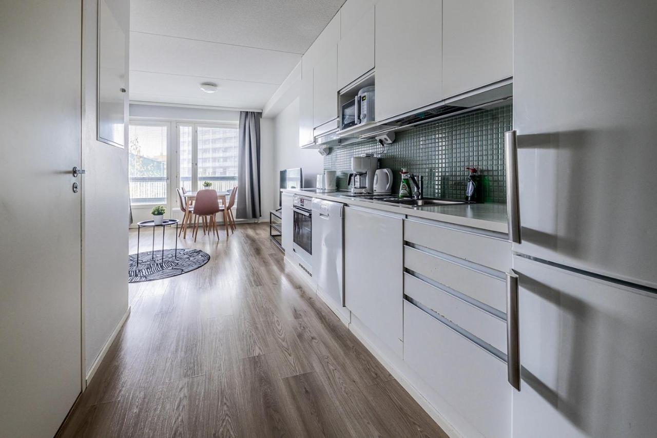 Sleepwell Apartments Niittykumpu 12 - Metro, 15 Min From Helsinki City Еспоо Екстериор снимка