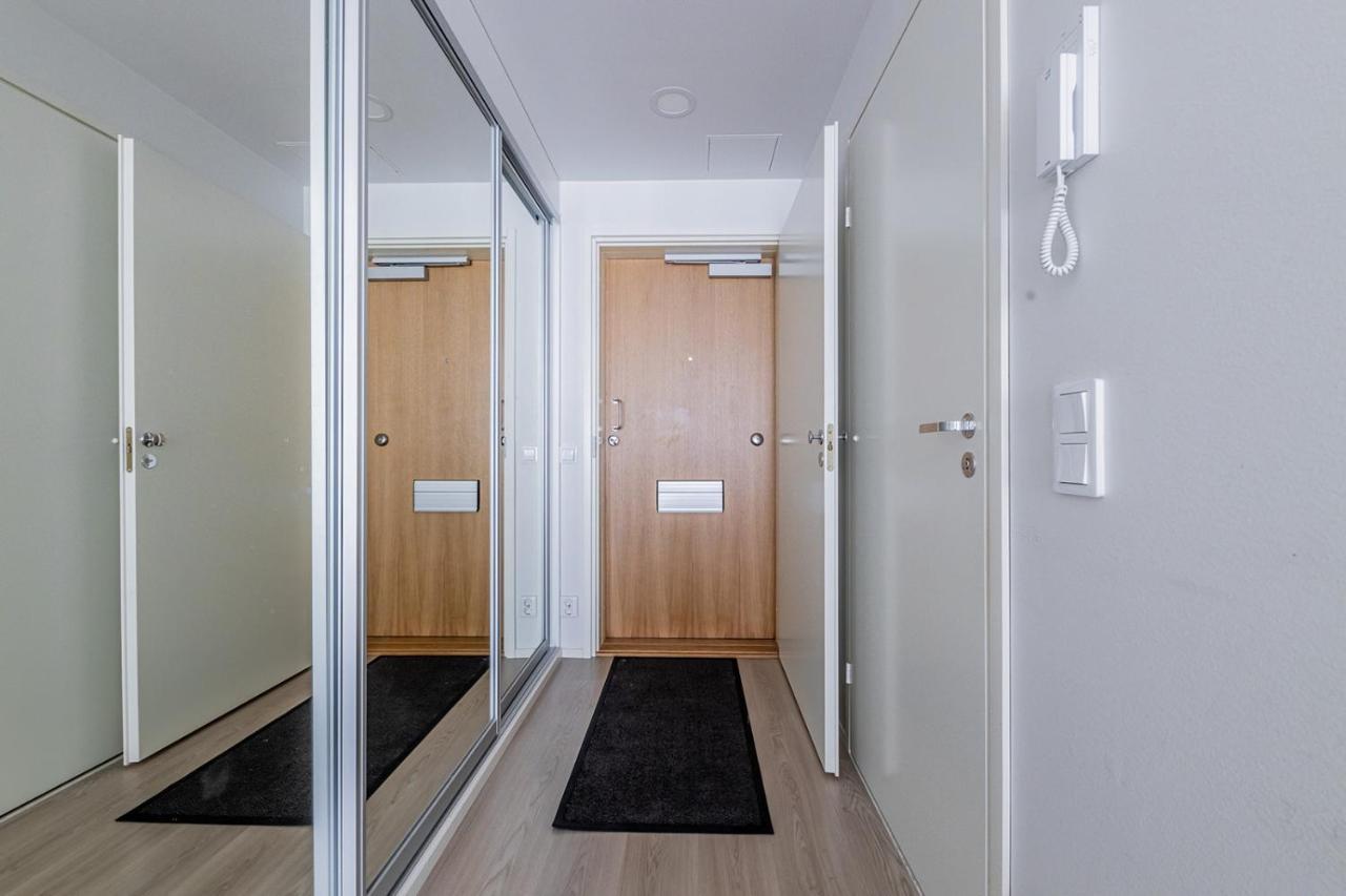 Sleepwell Apartments Niittykumpu 12 - Metro, 15 Min From Helsinki City Еспоо Екстериор снимка