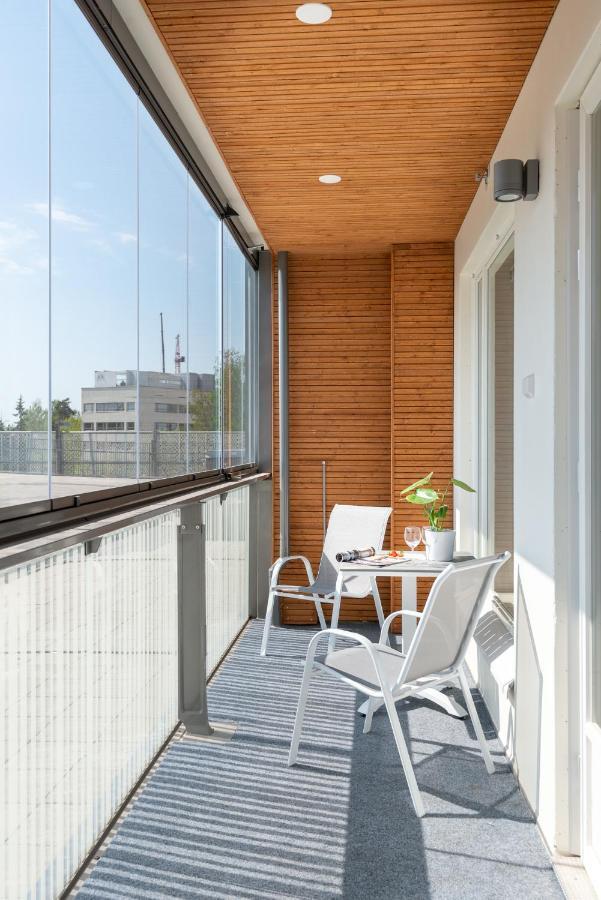 Sleepwell Apartments Niittykumpu 12 - Metro, 15 Min From Helsinki City Еспоо Екстериор снимка
